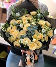 Букет цветов из:  Розы и Лизиантусы #REPLACE_PRED# Глазуновской